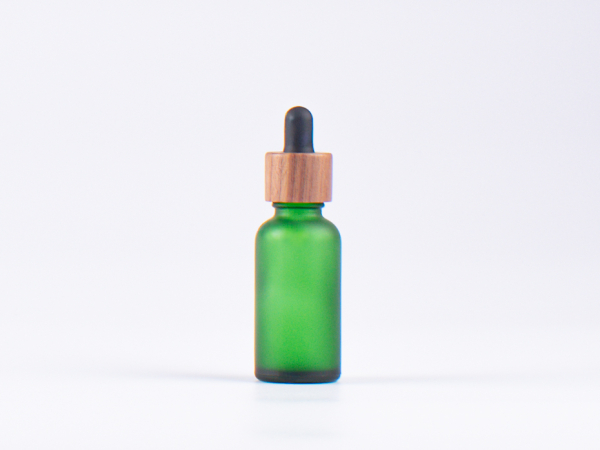Grünglasflasche 30ml, mit Pipette Walnut